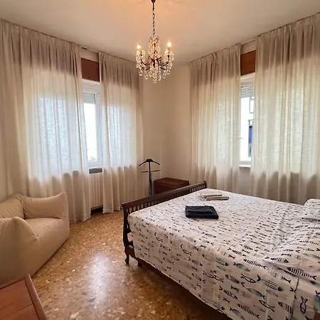 Apartmán Casa Ellebi Fronte Con Posto Auto Gratuito Pesaro