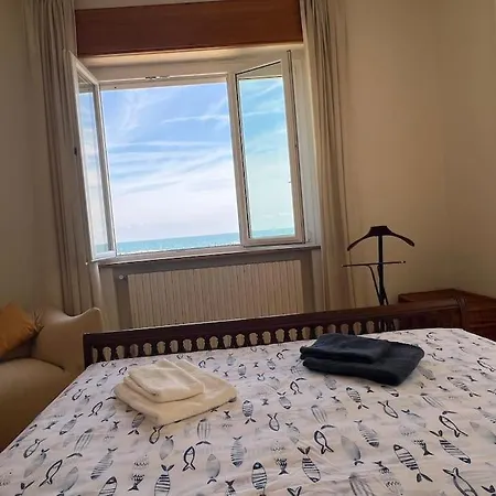 Casa Ellebi Fronte Con Posto Auto Gratuito Apartmán