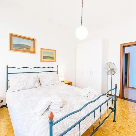 Casa Ellebi Fronte Con Posto Auto Gratuito * Pesaro